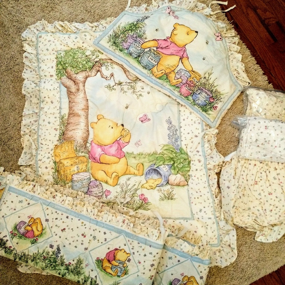 Classic Winnie the Pooh Nursery Set